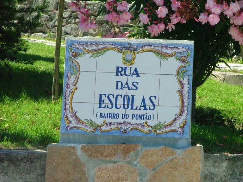 Escolas Placa.JPG